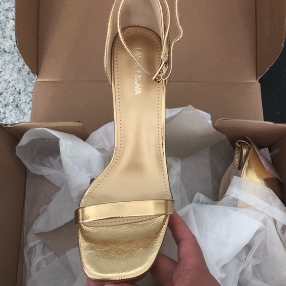 Fashion Nova Heeled Sandals - Picture 7 of 8